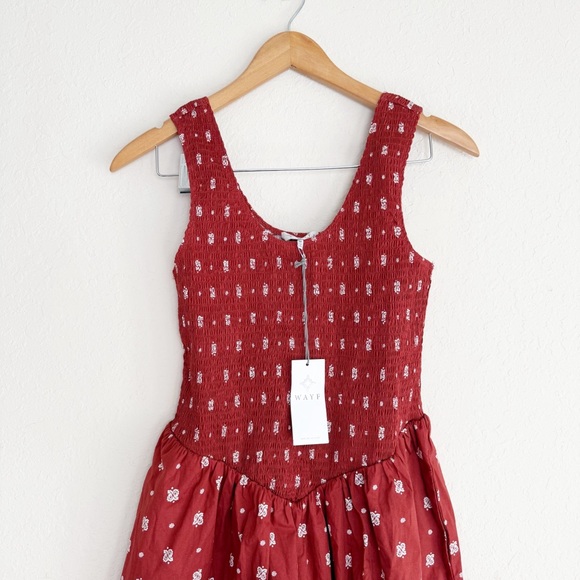 Wayf Dana Floral Smocked Drop Waist Midi Dress Size Medium - Picture 2 of 8